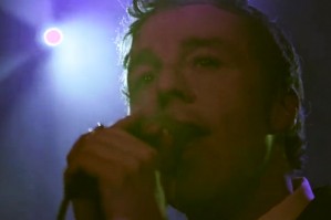 -- Baxter Dury à la Maroquinerie --
Captation réalisée par David Ctiborsky pour la Blogothèque, sur laquelle j'étais cadreur. Un grand moment.